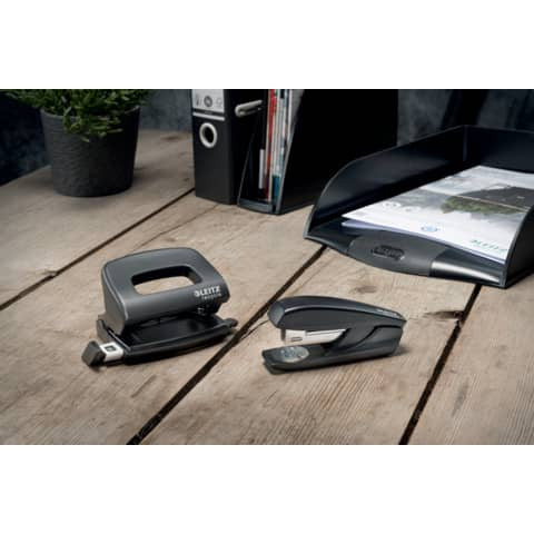 Heftmaschine NeXXt Recycle schwarz LEITZ 5606-00-95